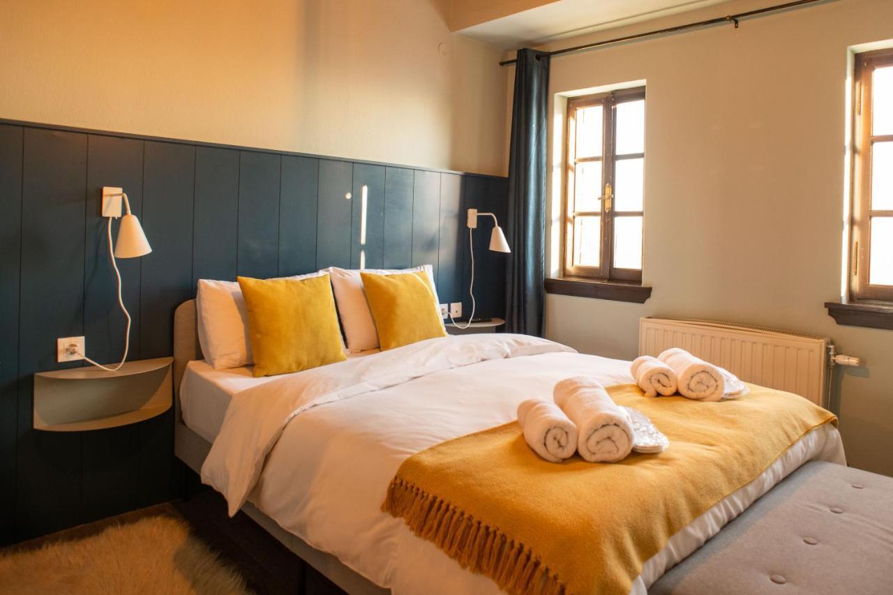 Charis Guesthouse Макринитса Экстерьер фото